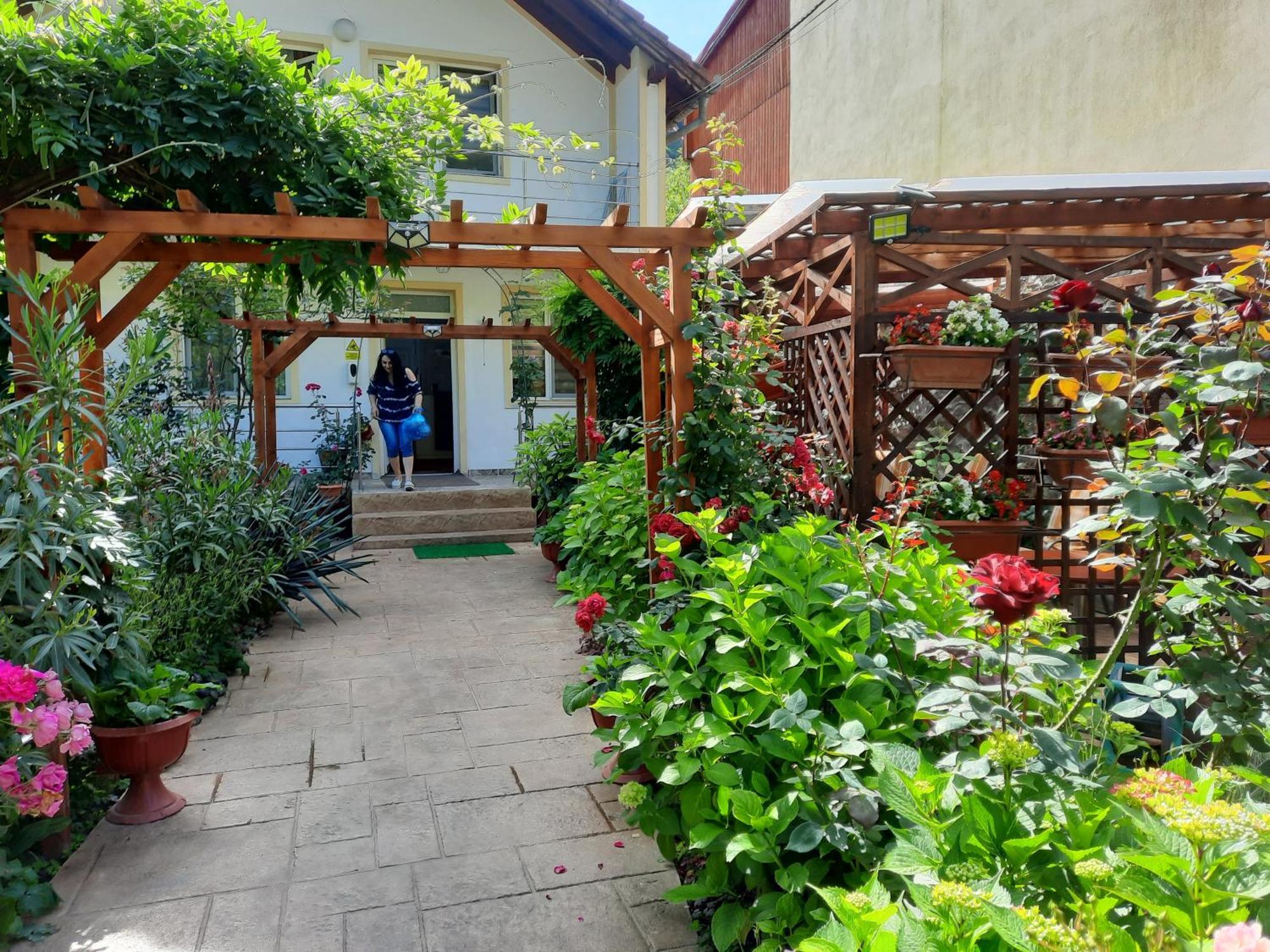 Pension Eden Băile Herculane Esterno foto
