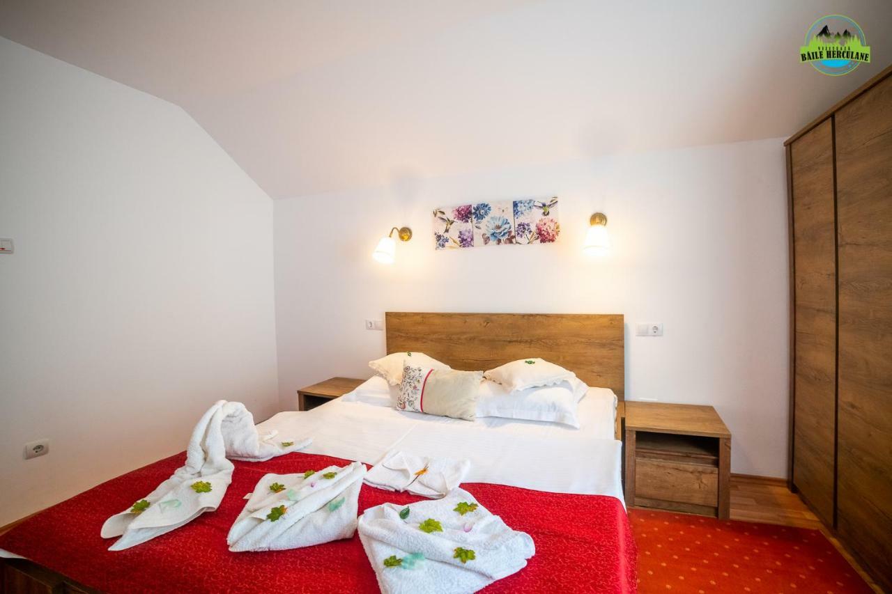 Pension Eden Băile Herculane Esterno foto