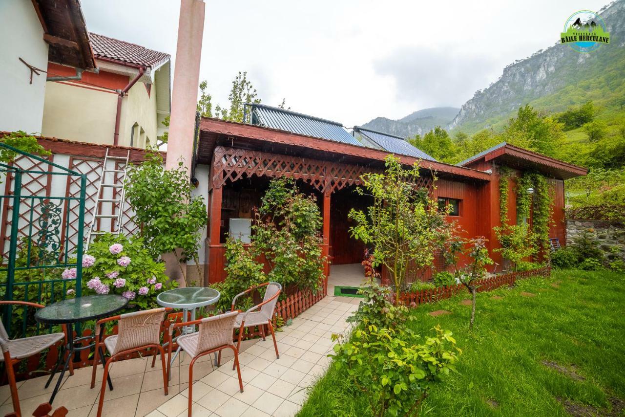 Pension Eden Băile Herculane Esterno foto
